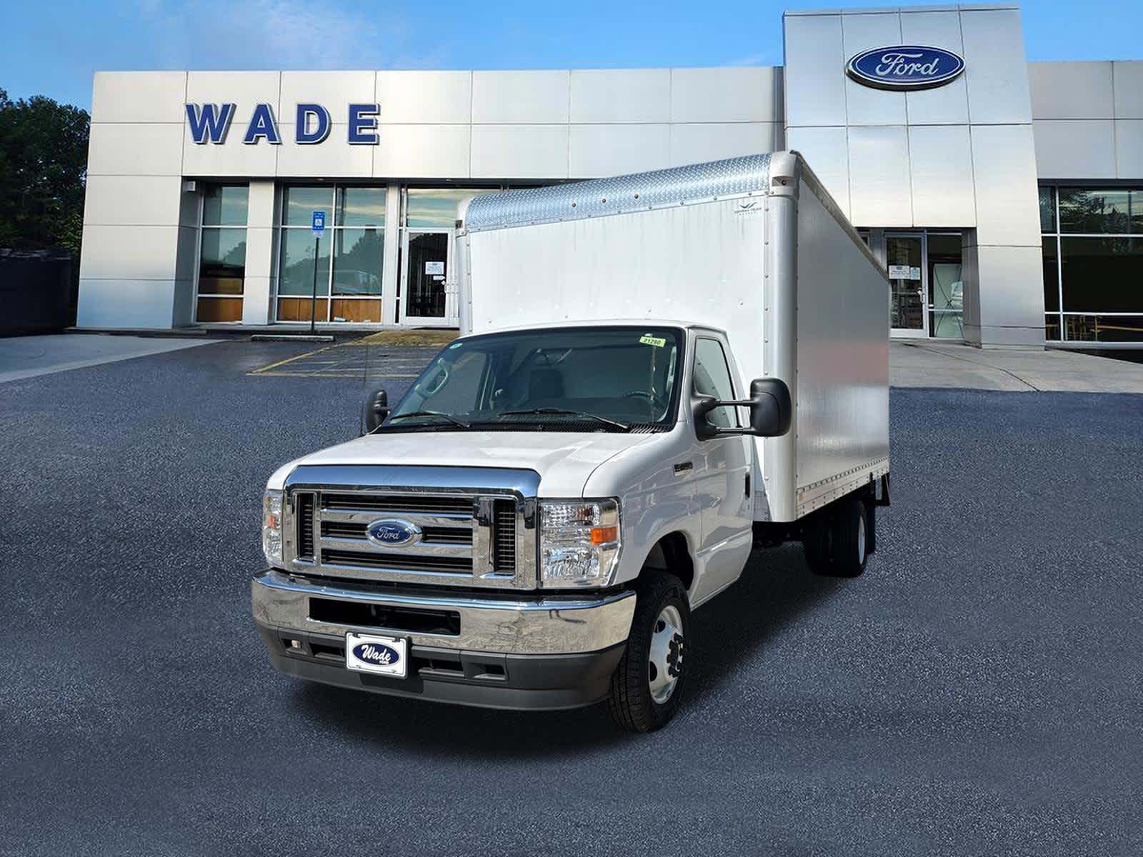 2025 Ford E-Series Cutaway